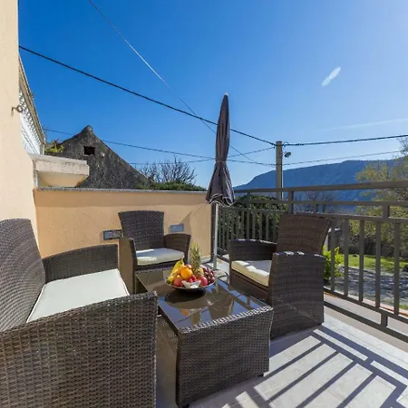 Villa Odiseja Tribalj (Primorsko-Goranska)