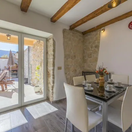 Odiseja Villa Tribalj (Primorsko-Goranska)